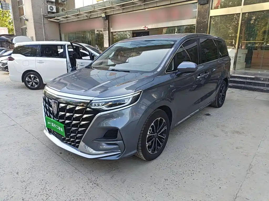 Roewe iMAX8