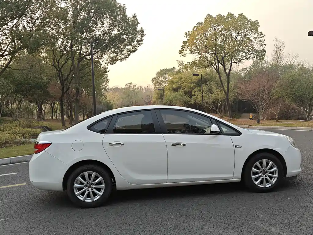 Buick Excelle 2013 GT 1.6L AT Fashion