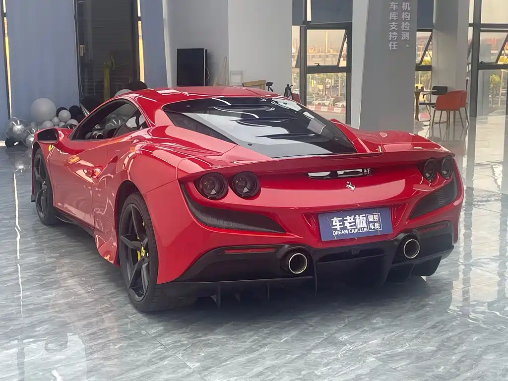 Ferrari F8 — миниатюра 12