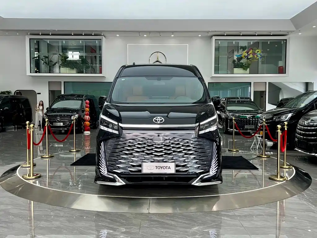 Toyota HiAce 2025 3.5L AT