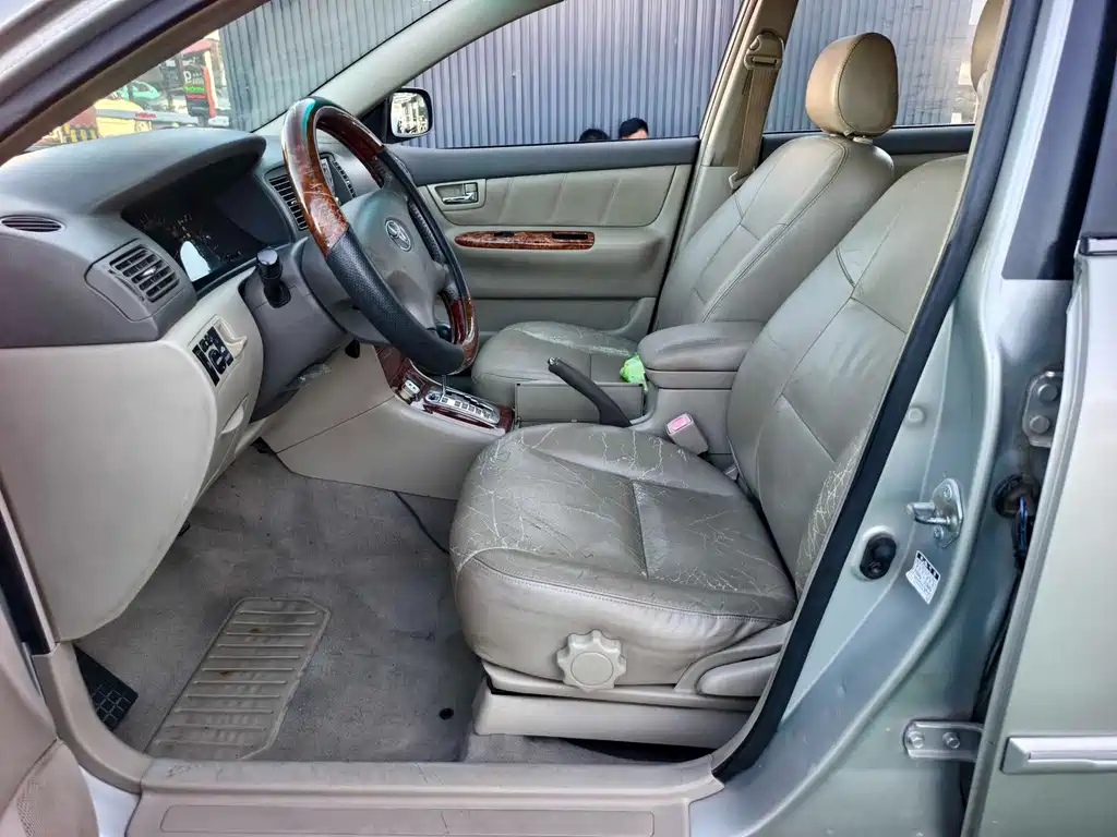 Toyota Corolla — миниатюра 12