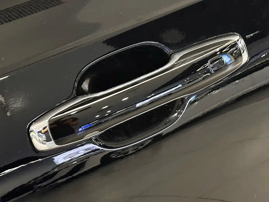 Volvo S90 PHEV — миниатюра 7