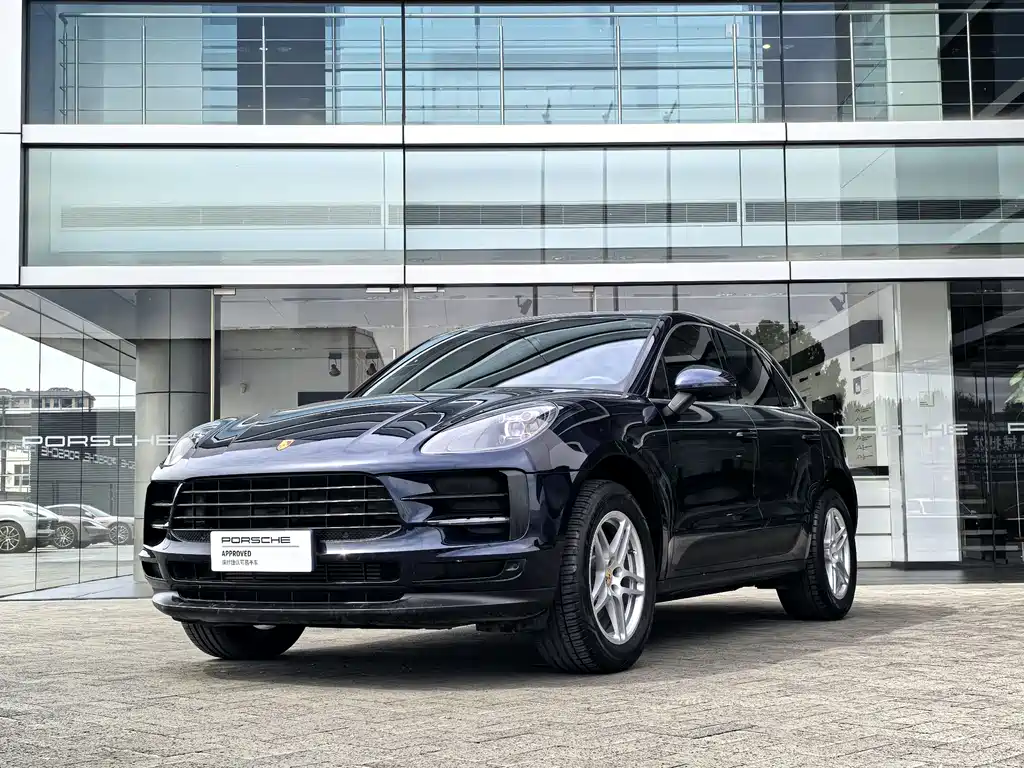 Porsche Macan 2021