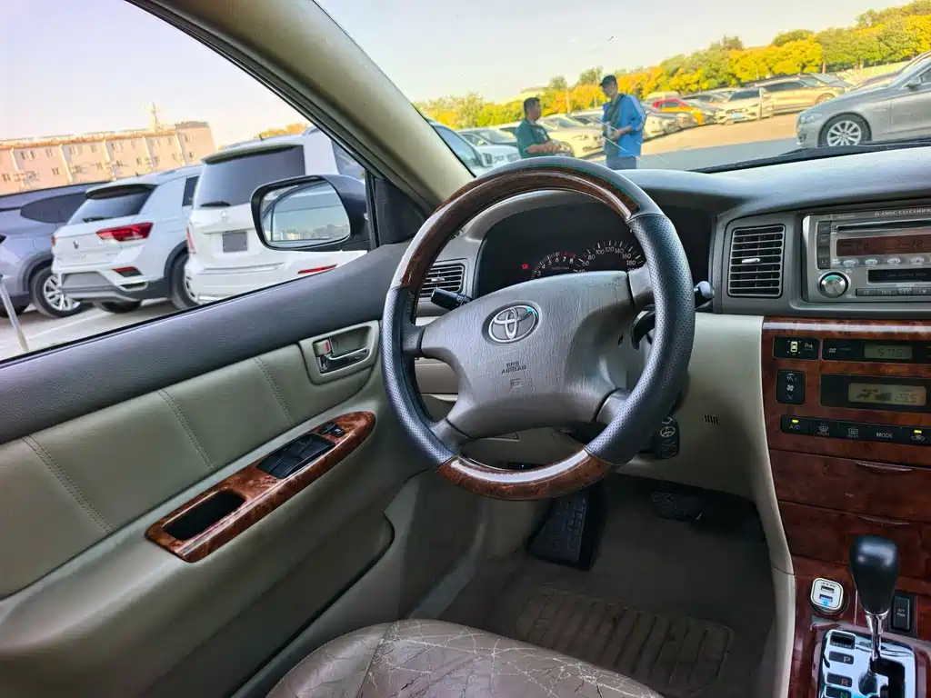 Toyota Corolla — миниатюра 13