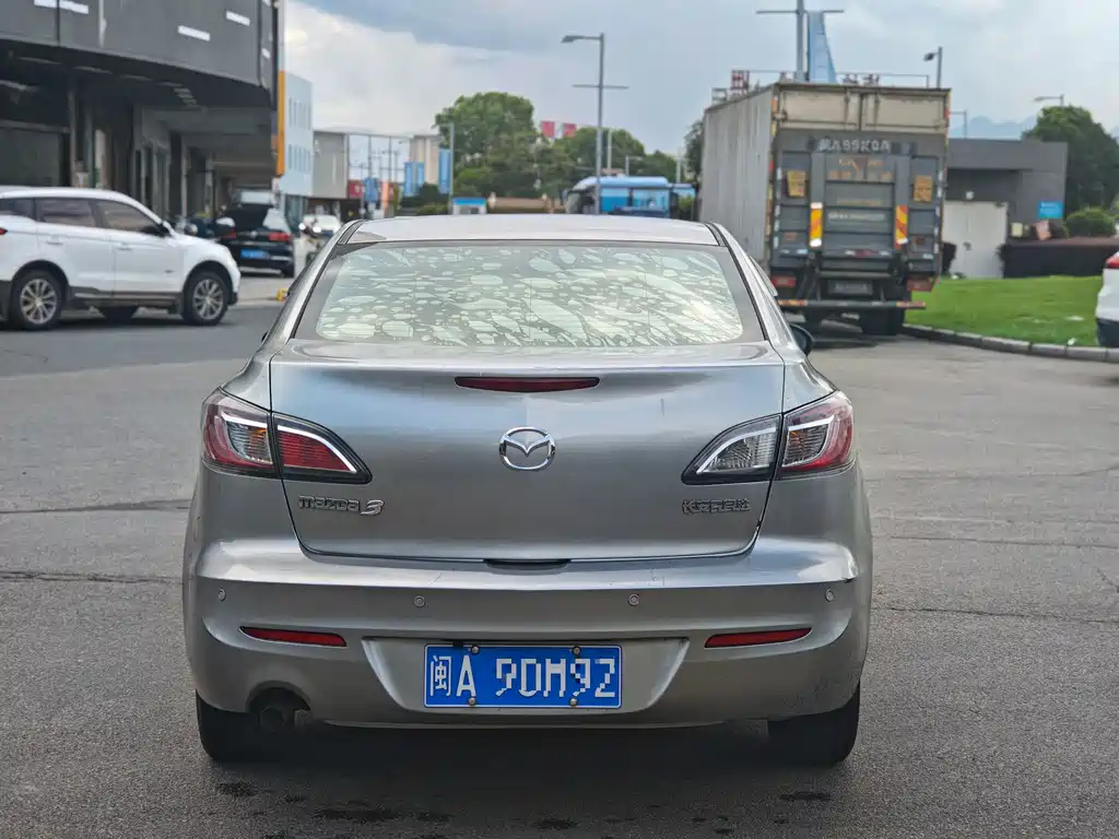 Mazda 3 Xingcheng — миниатюра 8