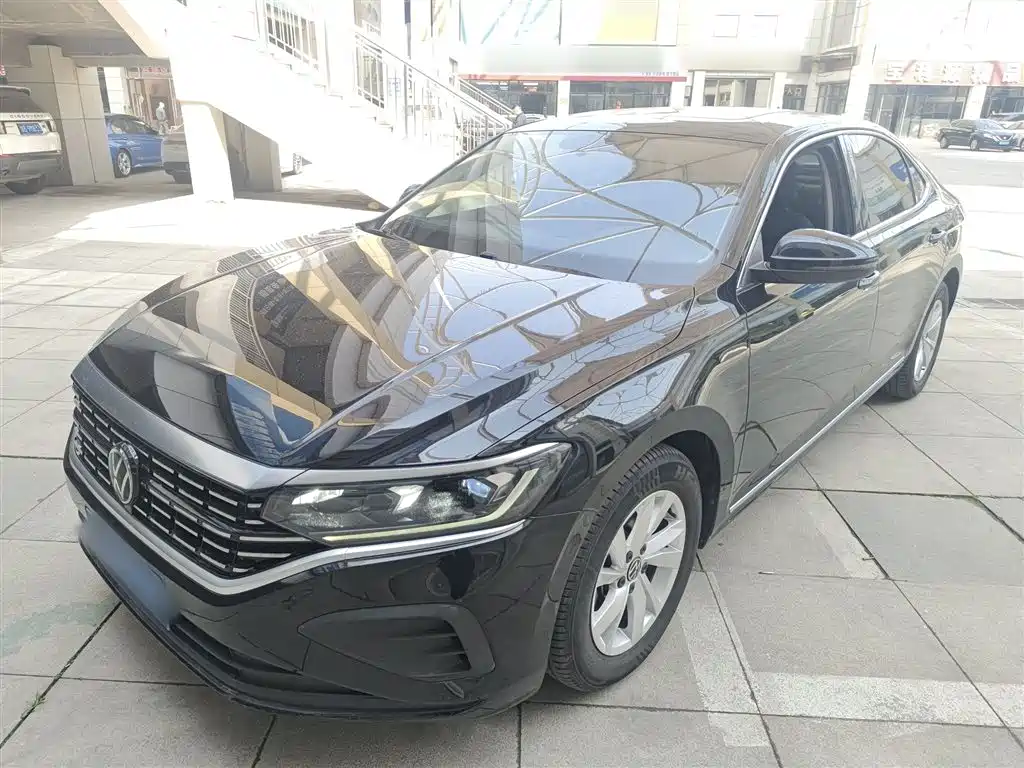 Volkswagen Passat 2023