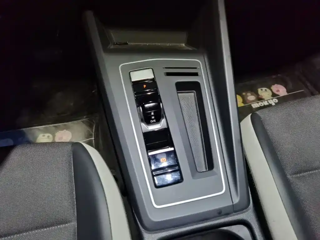 Volkswagen Golf — миниатюра 14