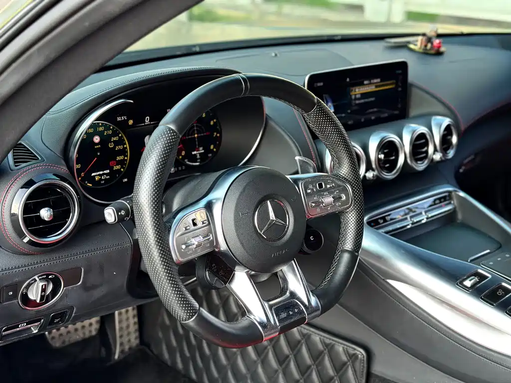 MERCEDES-BENZ AMG GT