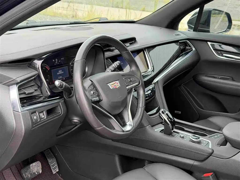 Cadillac XT6 — миниатюра 11