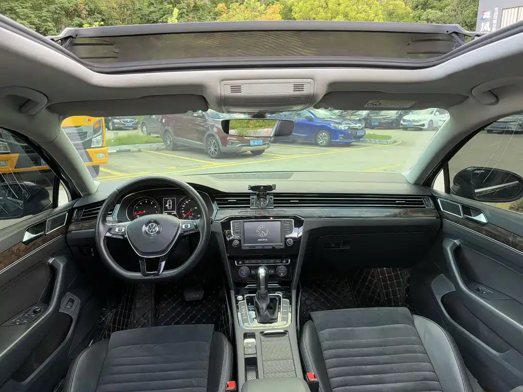 Volkswagen Magotan 2017 330TSI DSG Luxury