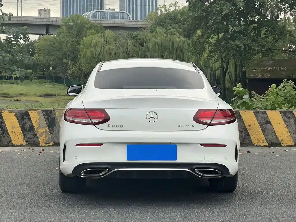 Mercedes-Benz C-Class (Import) — миниатюра 4