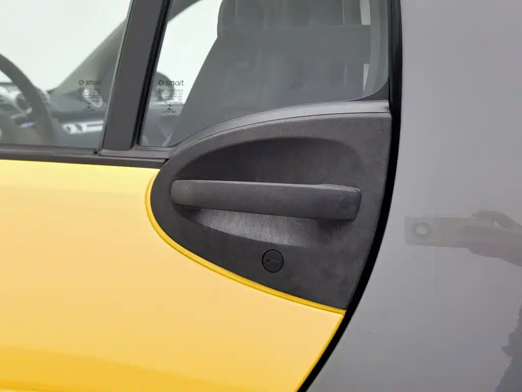 smart Smart Fortwo — миниатюра 18
