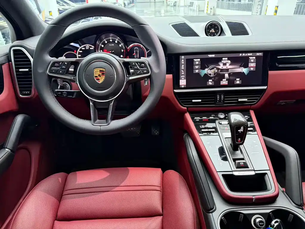 Porsche Cayenne — миниатюра 9