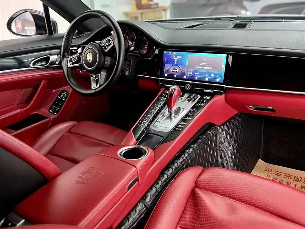 Porsche Panamera 2010 Panamera 4 3.6L