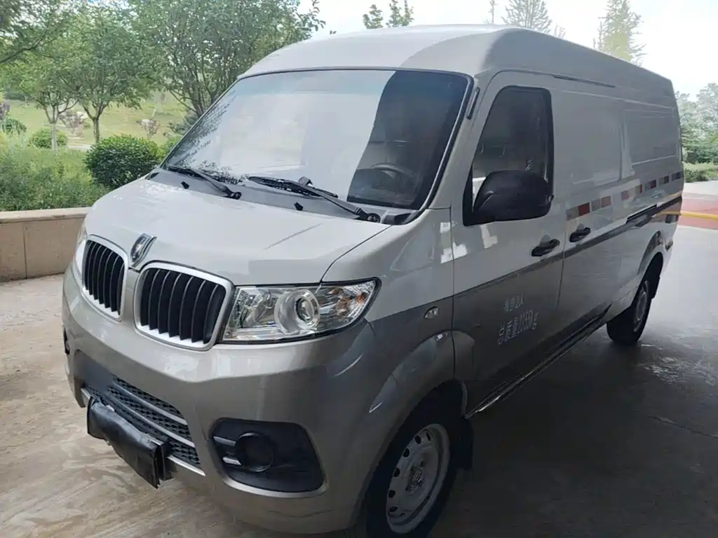 Jinbei Hiace X30L — миниатюра 2