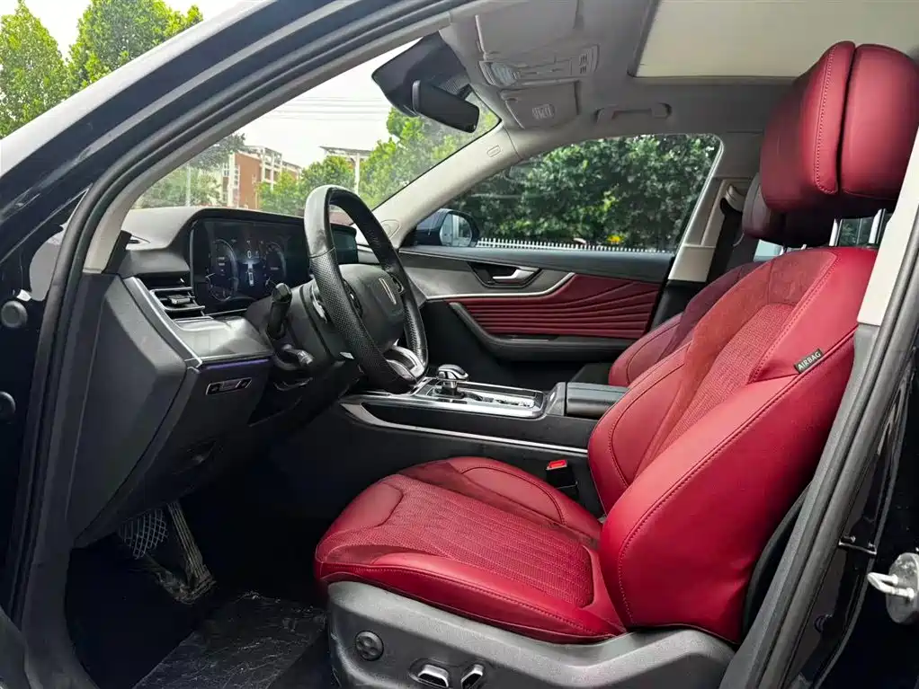 Hongqi HS5 2023 2.0T Pro