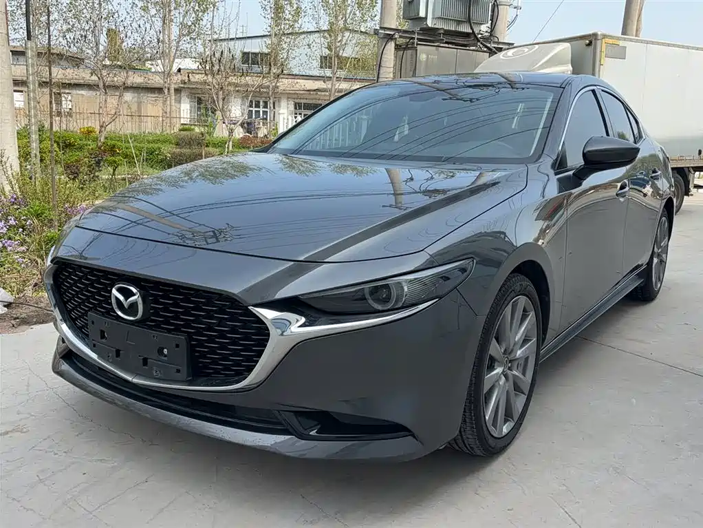 Mazda 3 Axela 2022