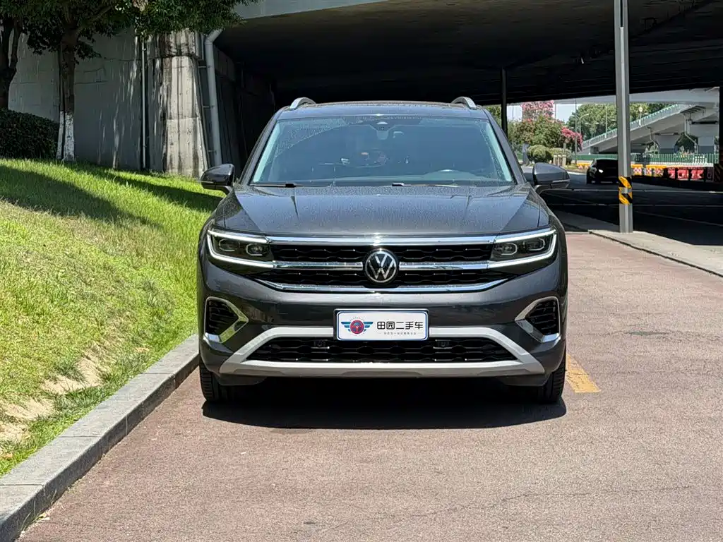Volkswagen Viloran 2022 530TSI Flagship Pro 6 мест