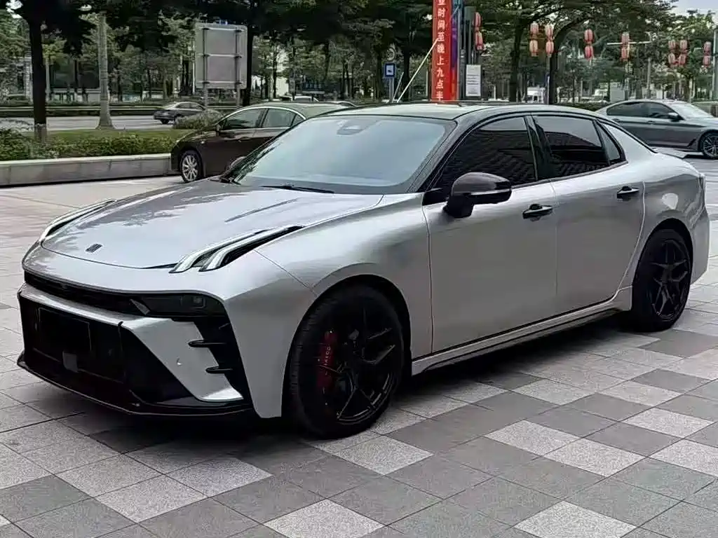 Купить Lynk & Co 03