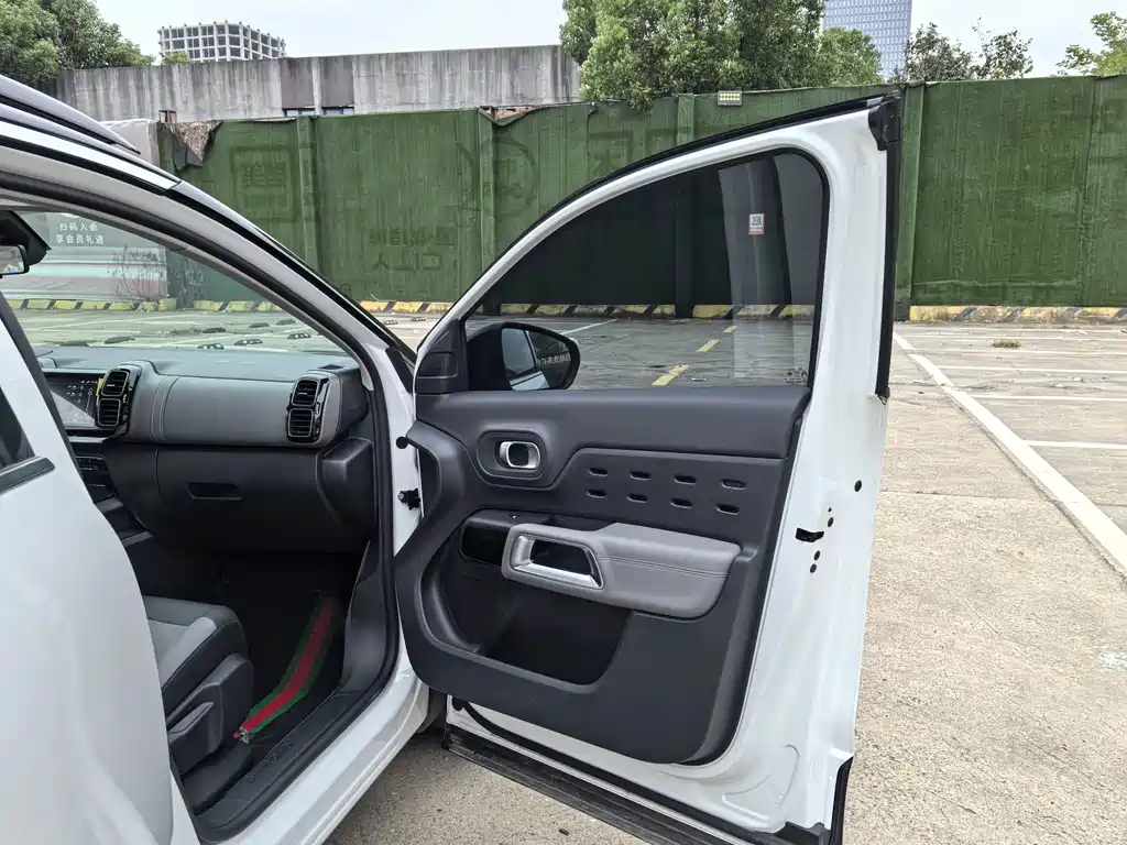 Citroen C5 AIRCROSS — миниатюра 16
