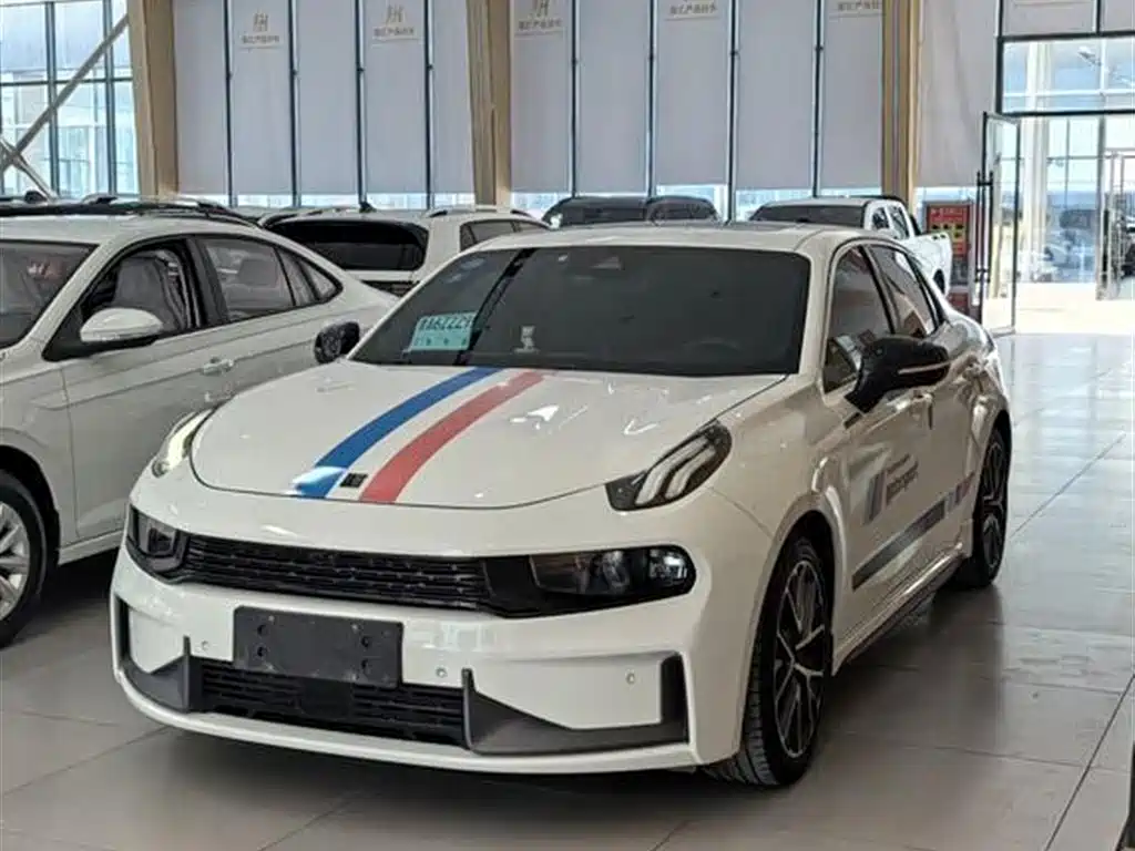 Купить Lynk & Co 03