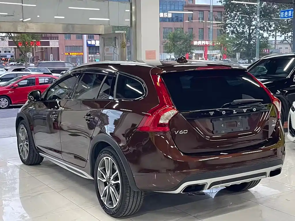 Volvo V60 — миниатюра 5