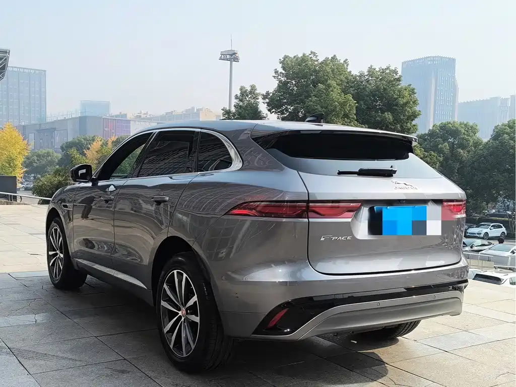 JAGUAR F PACE