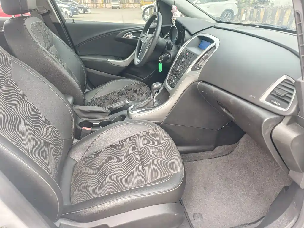 Buick Excelle GT XT 1.6L Auto Fashion Edition, фото 12