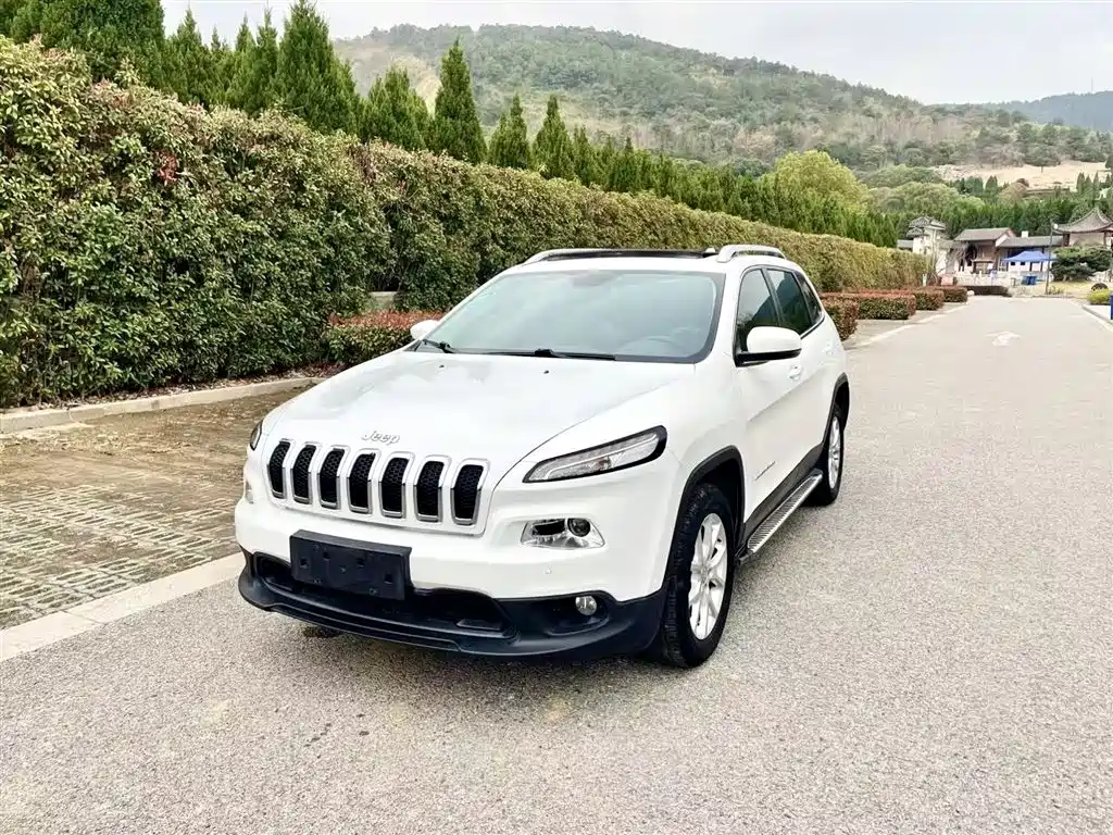 Jeep Cherokee 2016