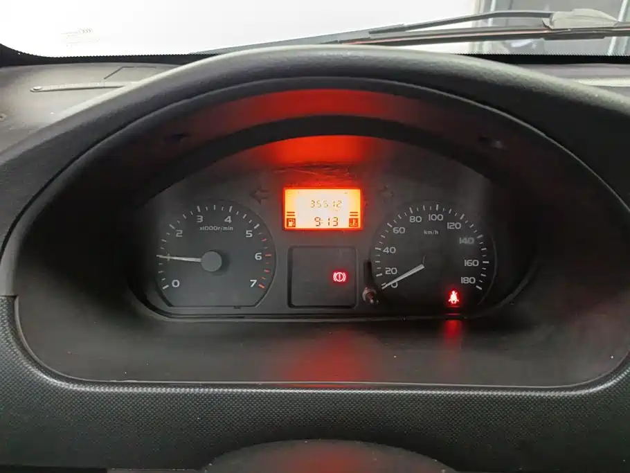 Wuling Rongguang — миниатюра 14
