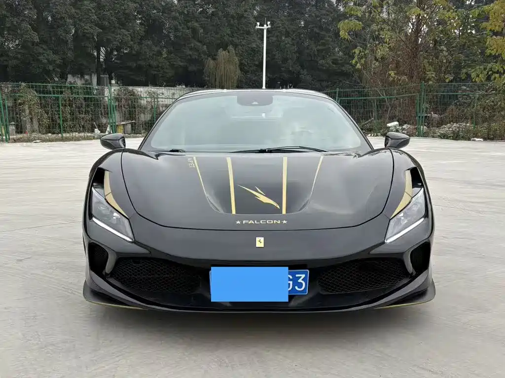 Ferrari F8 2022