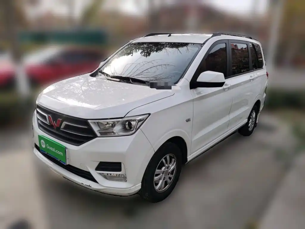 Wuling Hongguang — миниатюра 2