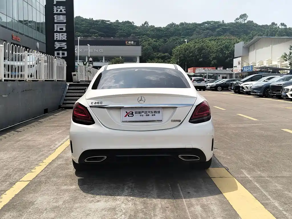 Mercedes-Benz C-Class — миниатюра 12