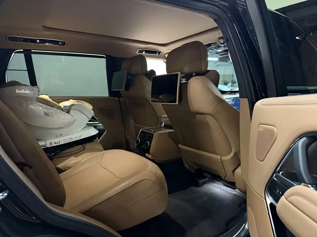 Land Rover Range Rover — миниатюра 3