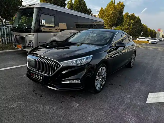 RED FLAG HONGQI H5 2022