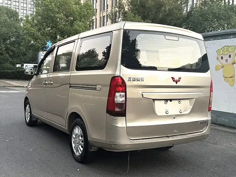 Wuling RongguangV V 2015 1.5L