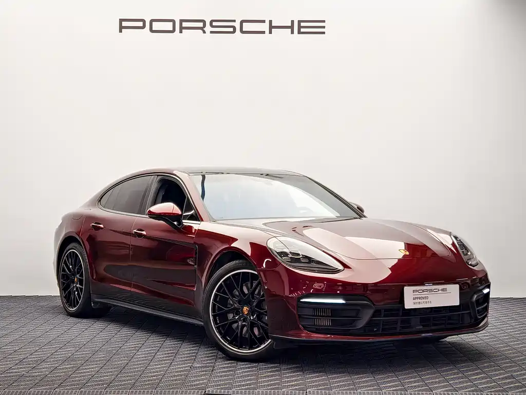 Porsche Panamera 2021