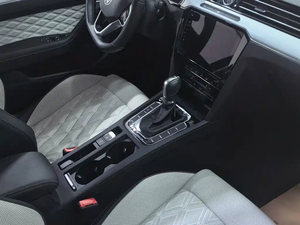 Volkswagen Magotan — миниатюра 13