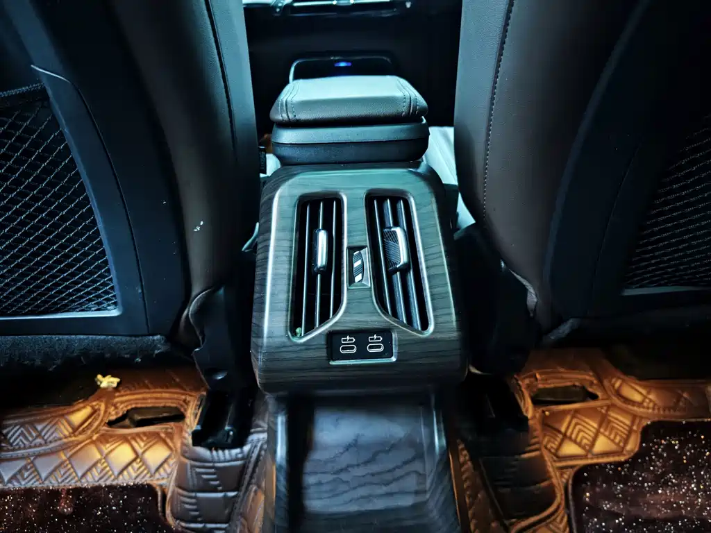 BMW X1 — миниатюра 11