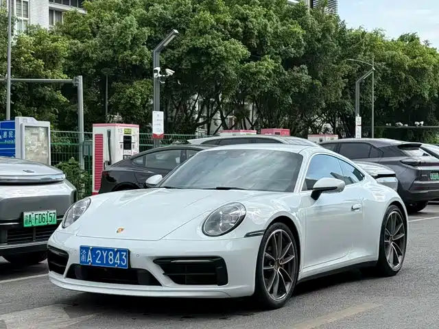 Porsche 911