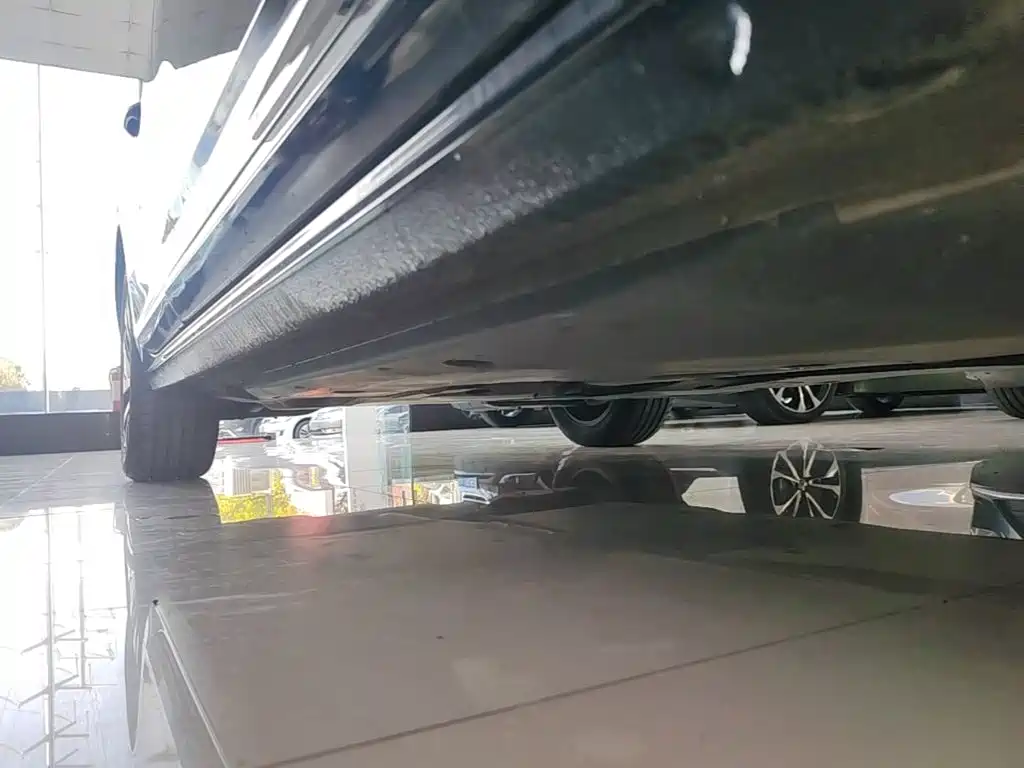 Volkswagen 帕萨特插电混动 — миниатюра 21