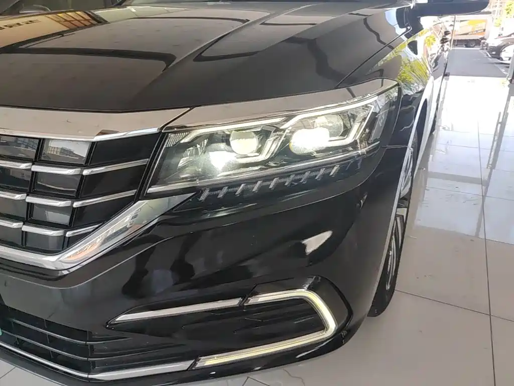 Volkswagen 帕萨特插电混动 — миниатюра 24