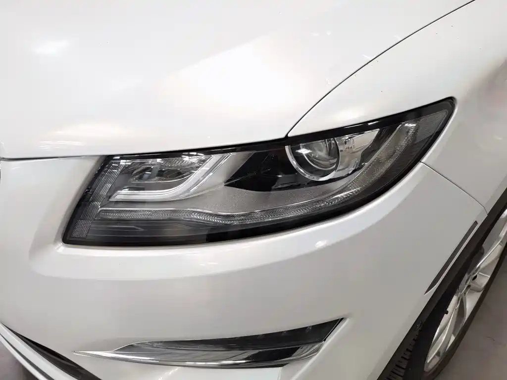 Lincoln MKC — миниатюра 7