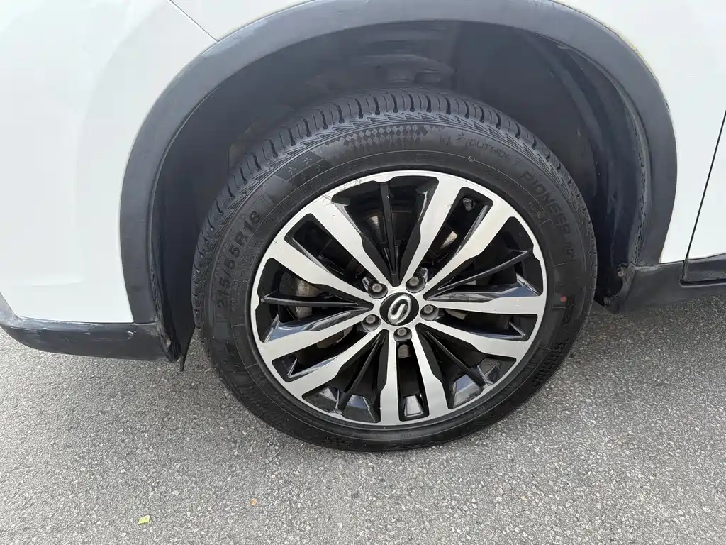 GAC TRUMPCHI GS4 NEW ENERGY