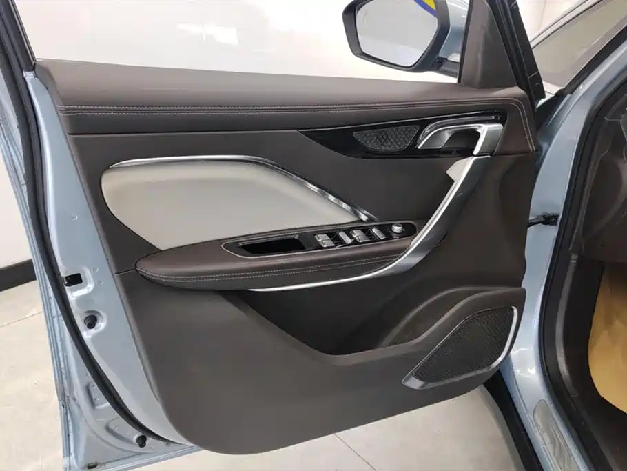 GEELY AUTOMOBILE JIAJIE