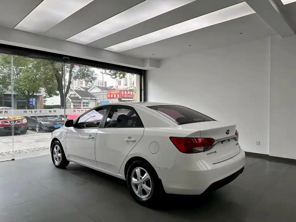 Kia Forte — миниатюра 7