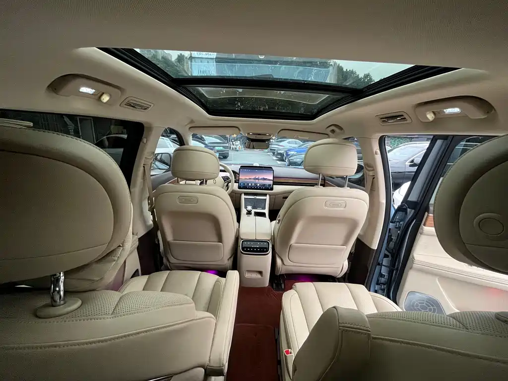 AITO ASK THE WORLD M7