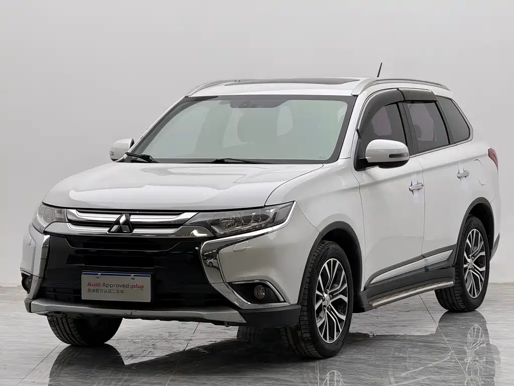Mitsubishi Outlander 2016