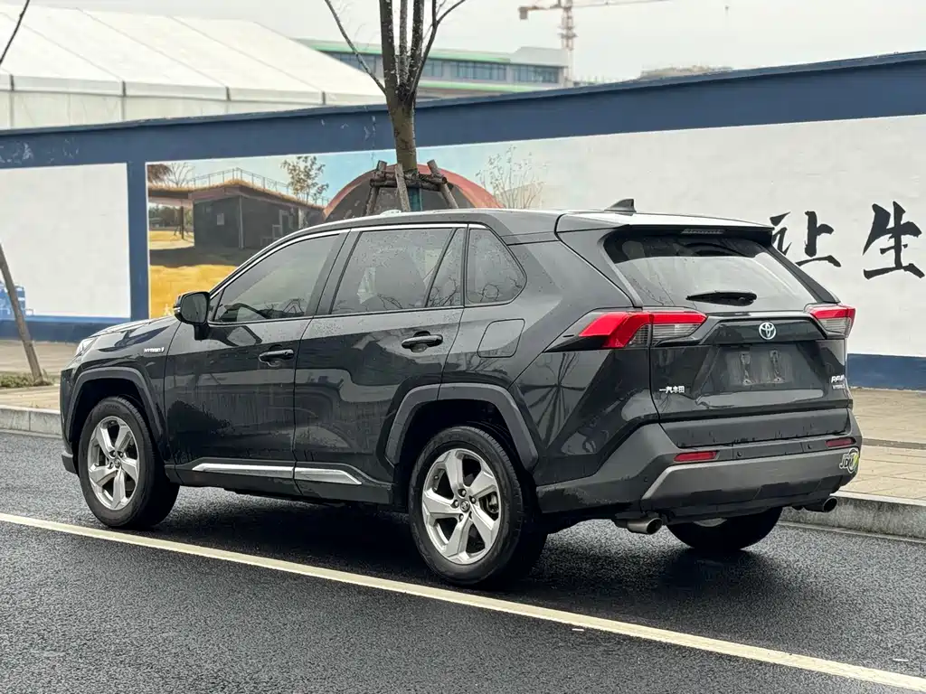 TOYOTA RAV4 RONGFANG