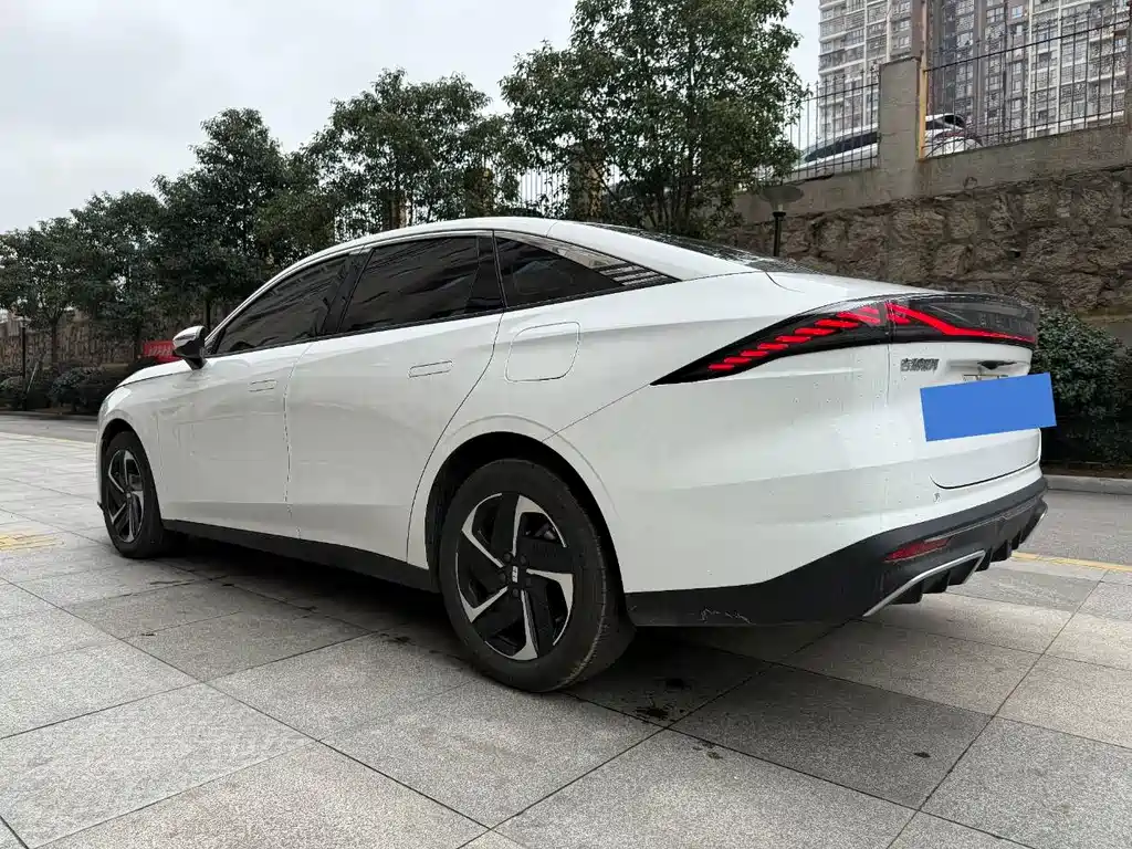 GEELY GALAXY GALAXY L6